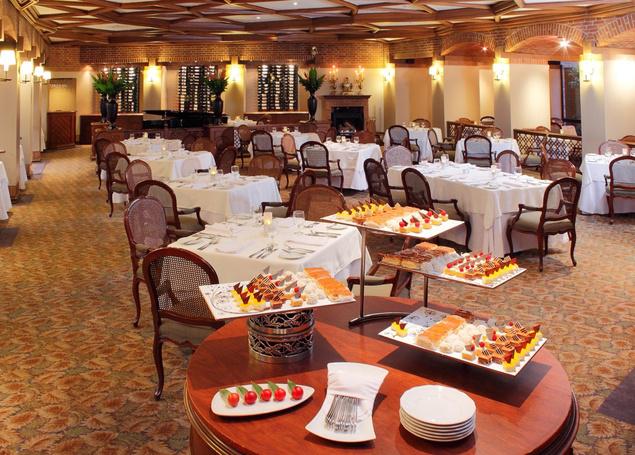 Restaurant “Los Arcos” ESTELAR La Fontana - Apartments Bogota Hotel Bogota